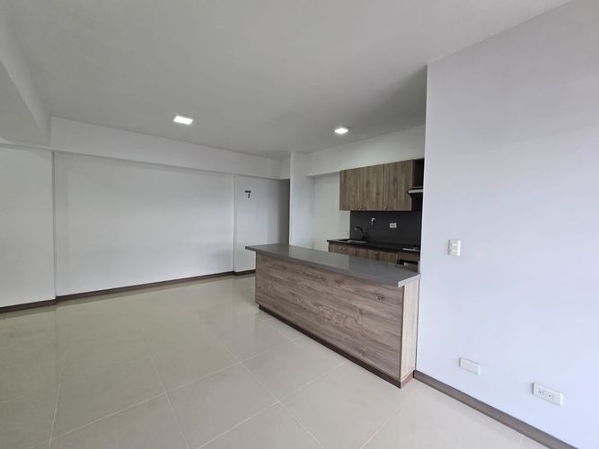 Apartamento de 3 alcobas en venta en Las Lomitas, Sabaneta, 77 m² · foto 9 de 24