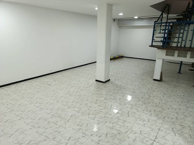 Local en arriendo en El Chagualo, Medellín, 150 m² · foto 6 de 10