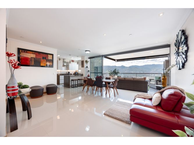 Apartamento en venta en El Poblado, Medellín · foto 4 de 24