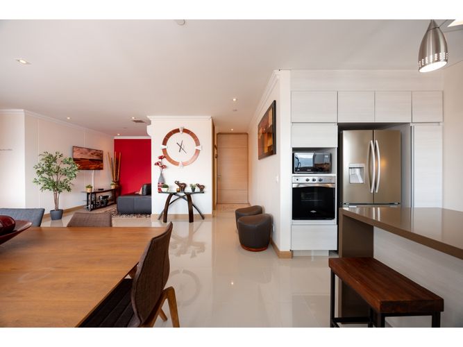 Apartamento en venta en El Poblado, Medellín · foto 5 de 24