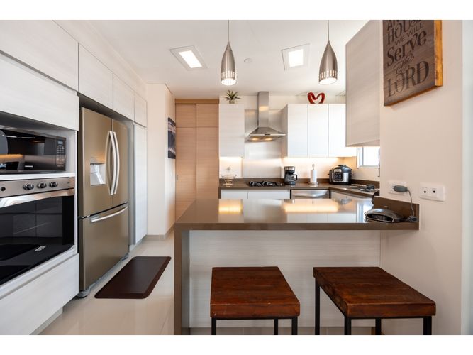 Apartamento en venta en El Poblado, Medellín · foto 7 de 24