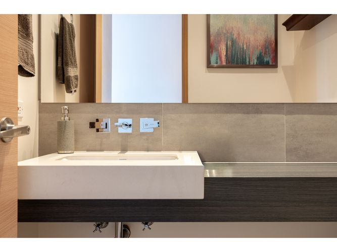 Apartamento en venta en El Poblado, Medellín · foto 23 de 24