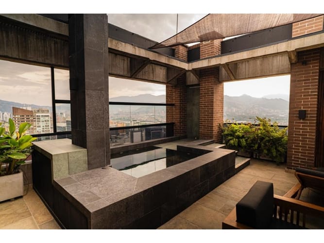 Apartamento de 1 alcoba en venta en Los Balsos, Medellín, 205 m² · foto 4 de 7