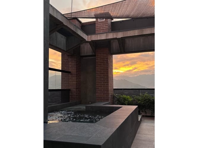 Apartamento de 1 alcoba en venta en Los Balsos, Medellín, 205 m² · foto 7 de 7