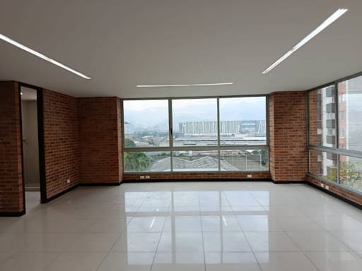 Oficina en arriendo en Loma De San Julian, Medellín, 64 m² · foto 3 de 8