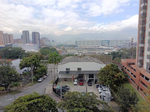 Oficina en arriendo en Loma De San Julian, Medellín, 64 m² · foto 7 de 8