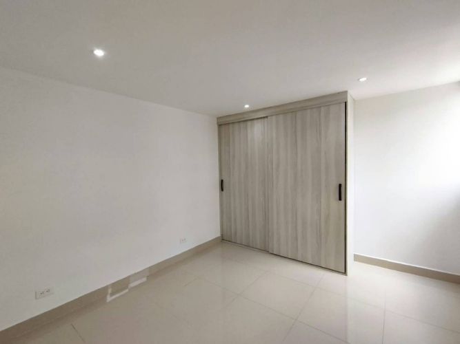 Apartamento de 2 alcobas en arriendo en Loma De San Jose, Sabaneta, 55 m² · foto 11 de 22