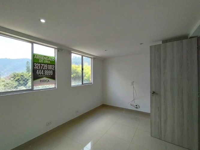 Apartamento de 2 alcobas en arriendo en Loma De San Jose, Sabaneta, 55 m² · foto 13 de 22