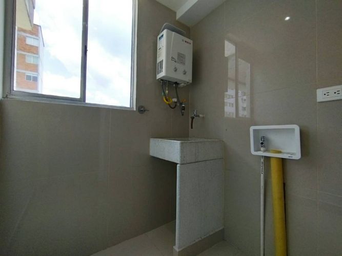 Apartamento de 2 alcobas en arriendo en Loma De San Jose, Sabaneta, 55 m² · foto 17 de 22