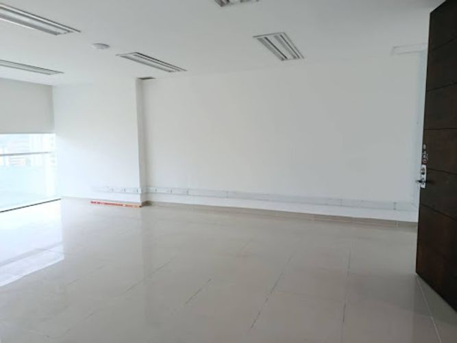 Oficina en arriendo en Milla De Oro, Medellín, 47 m² · foto 3 de 8