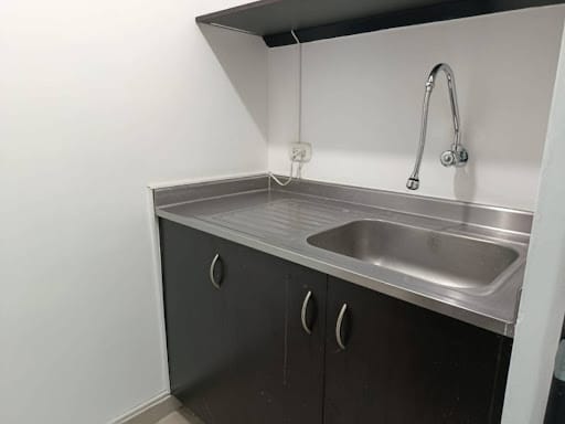 Oficina en arriendo en Milla De Oro, Medellín, 47 m² · foto 6 de 8