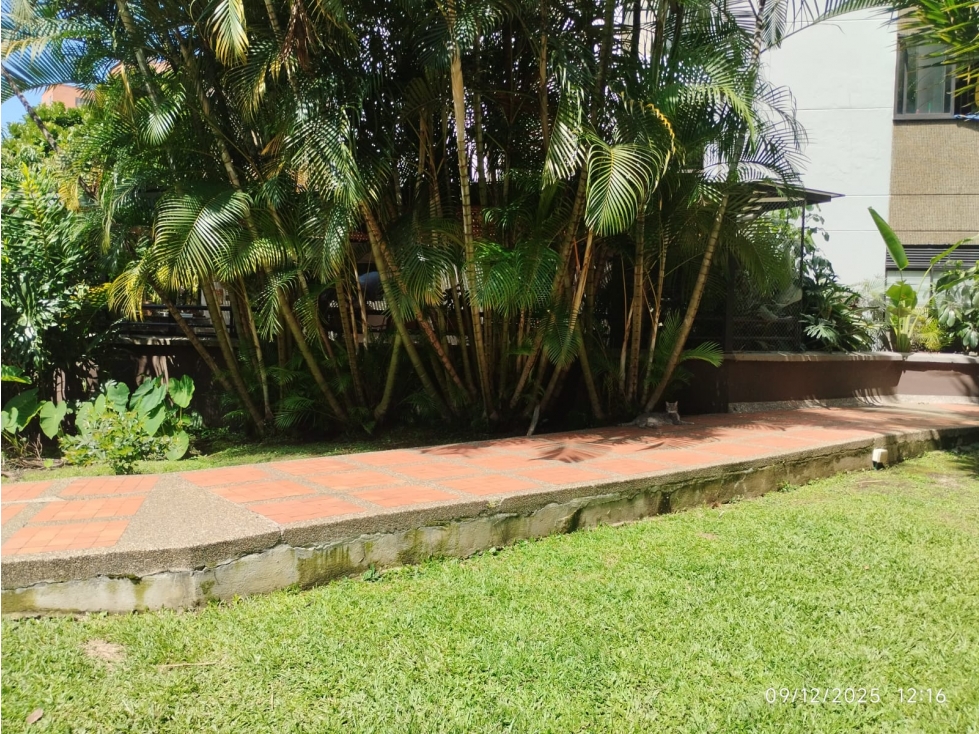 Apartamento en venta en El Poblado, Medellín · foto 21 de 21