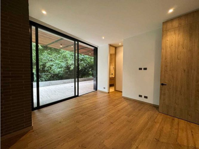 Apartamento en venta en El Poblado, Medellín · foto 11 de 18