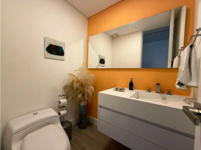 Apartamento de 3 alcobas en venta en El Tesoro, Medellín, 266 m² · foto 11 de 19