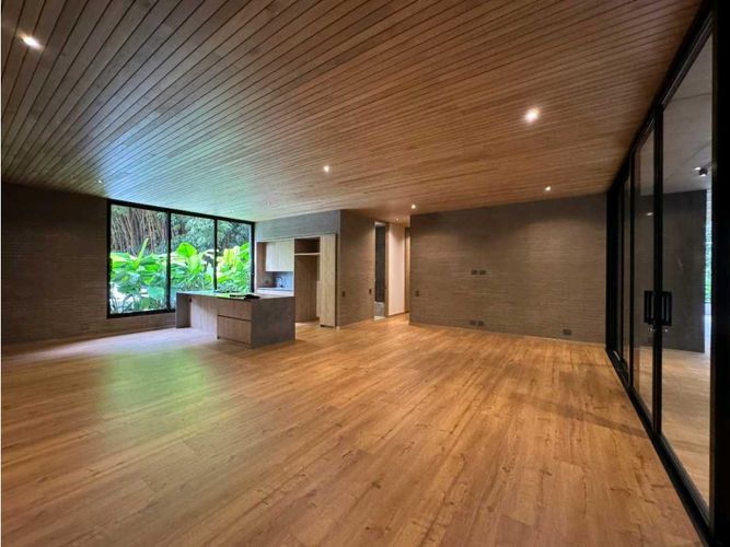 Apartamento en venta en El Poblado, Medellín · foto 18 de 18