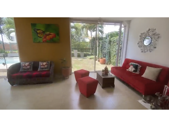 Casa de 4 alcobas en venta en El Castillo, Jamundí, 240 m² · foto 5 de 16
