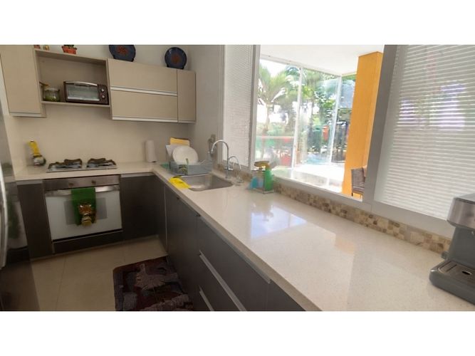 Casa de 4 alcobas en venta en El Castillo, Jamundí, 240 m² · foto 7 de 16