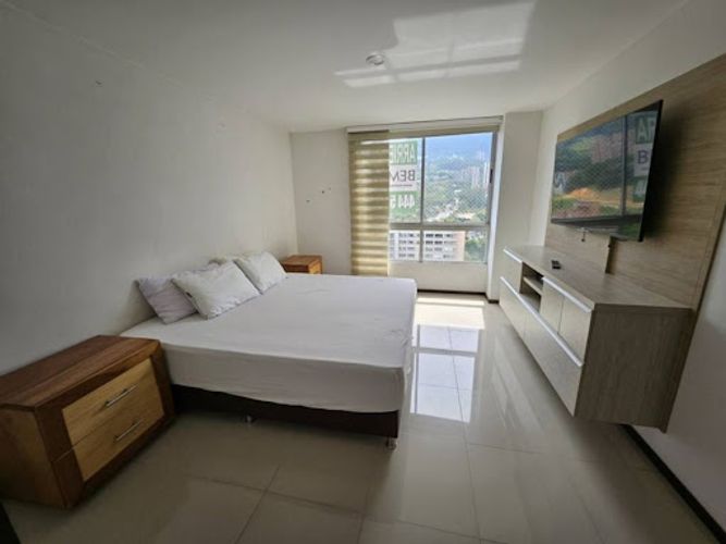 Apartamento de 3 alcobas en arriendo en Vía Las Palmas, Medellín, 135 m² · foto 19 de 24