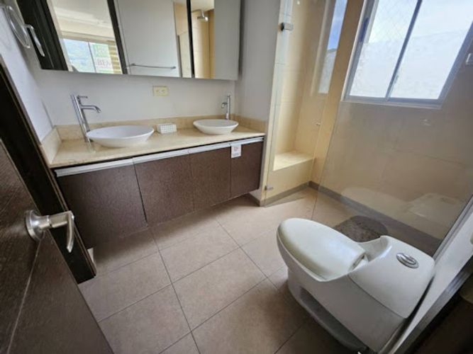 Apartamento de 3 alcobas en arriendo en Vía Las Palmas, Medellín, 135 m² · foto 20 de 24