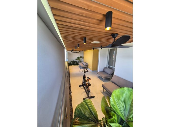 Casa de 4 alcobas en venta en El Castillo, Jamundí, 320 m² · foto 14 de 24