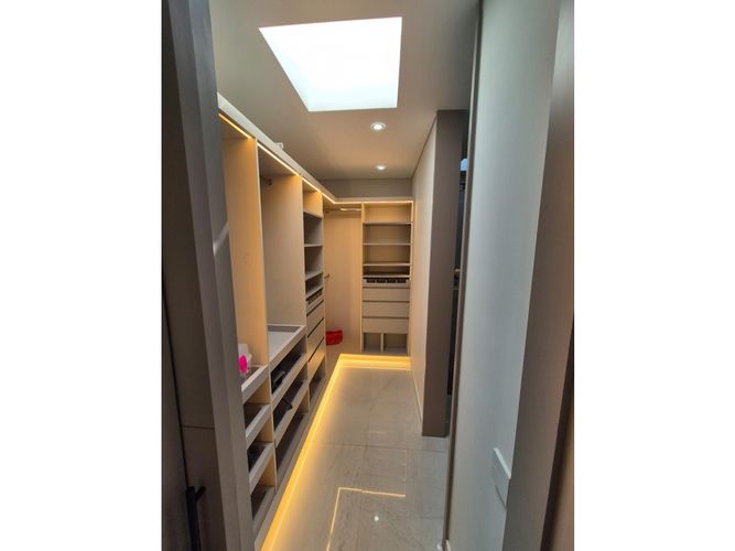 Casa de 4 alcobas en venta en El Castillo, Jamundí, 320 m² · foto 15 de 24