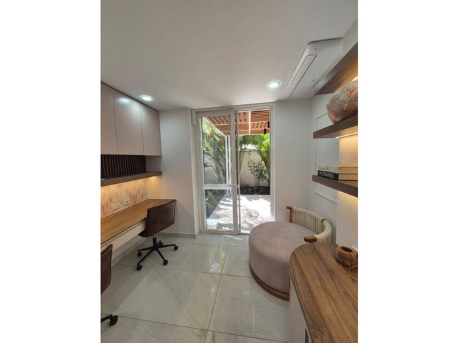 Casa de 4 alcobas en venta en El Castillo, Jamundí, 320 m² · foto 21 de 24