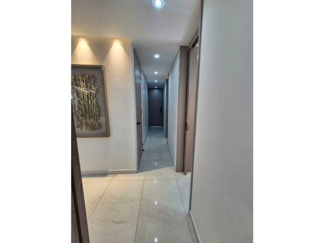 Casa de 4 alcobas en venta en El Castillo, Jamundí, 320 m² · foto 22 de 24