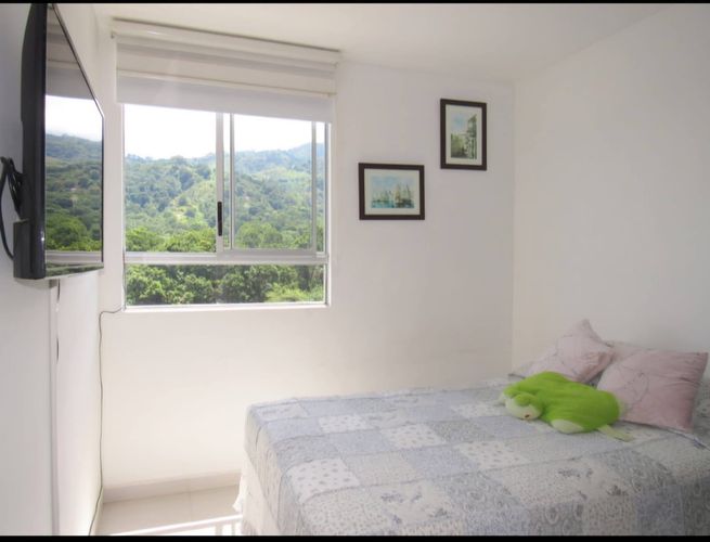 Apartamento de 3 alcobas en venta en Menzuly, Floridablanca, 94 m² · foto 8 de 20