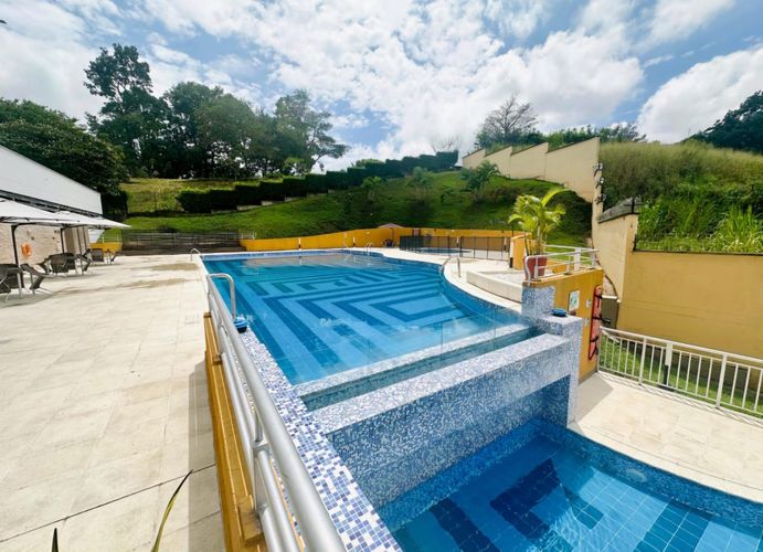 Apartamento de 3 alcobas en venta en Menzuly, Floridablanca, 94 m² · foto 18 de 20