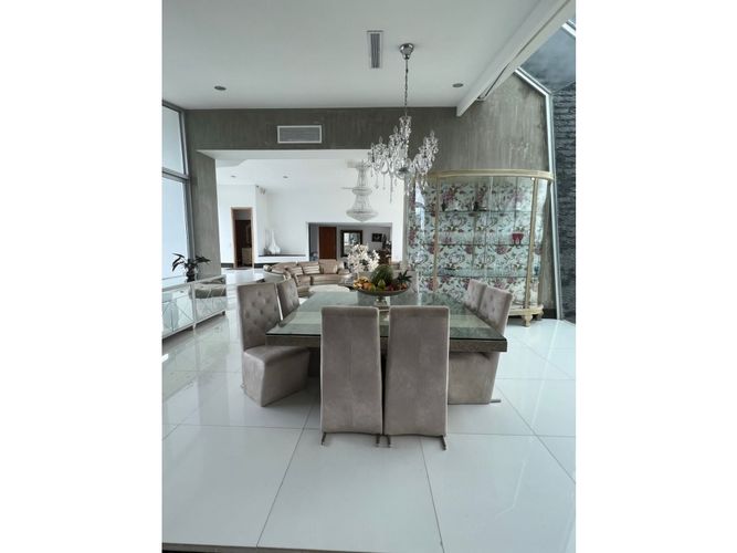 Casa de 3 alcobas en venta en Lagos Del Caujaral, Atlántico, 700 m² · foto 4 de 11