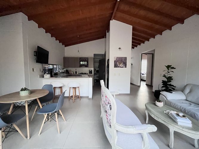 Casa de 2 alcobas en venta en Santa Elena, El Retiro, 200 m² · foto 2 de 18