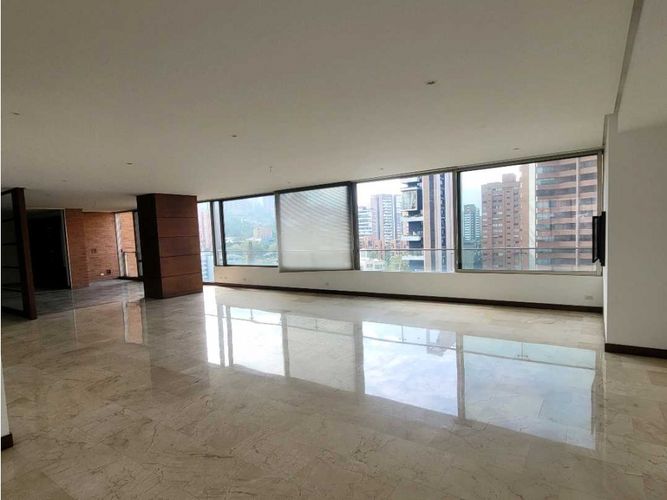 Apartamento de 3 alcobas en venta en El Poblado, Medellín, 432 m² · foto 5 de 16