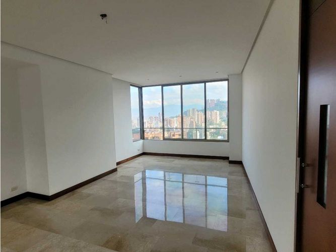 Apartamento de 3 alcobas en venta en El Poblado, Medellín, 432 m² · foto 6 de 16