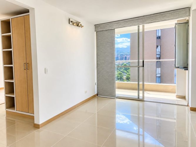 Apartamento de 3 alcobas en venta en Las Antillas, Envigado, 64 m² · foto 4 de 8