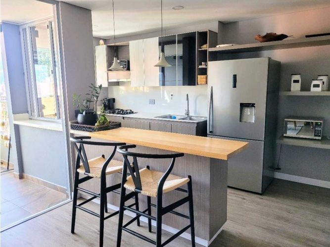 Apartamento de 2 alcobas en venta en Montessori, Envigado, 106 m² · foto 8 de 16