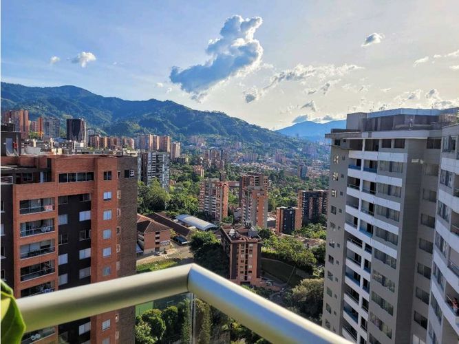 Apartamento de 2 alcobas en venta en Montessori, Envigado, 106 m² · foto 15 de 16