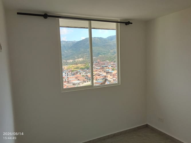 Apartamento de 2 alcobas en venta en Altos De La Campiña, Girón, 41 m² · foto 12 de 20