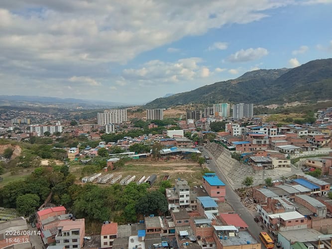 Apartamento de 2 alcobas en venta en Altos De La Campiña, Girón, 41 m² · foto 18 de 20