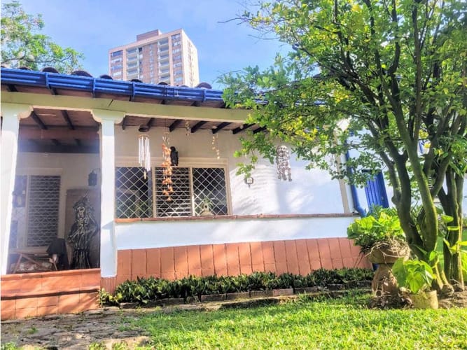 Casa de 4 alcobas en venta en El Poblado, Medellín, 239 m² · foto 7 de 24