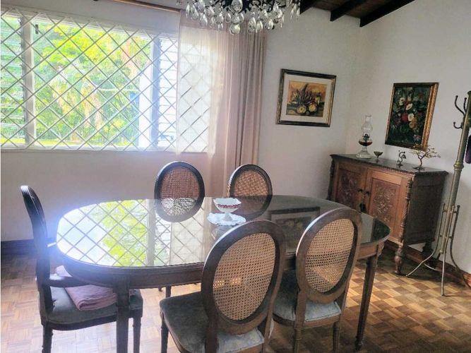 Casa de 4 alcobas en venta en El Poblado, Medellín, 239 m² · foto 19 de 24