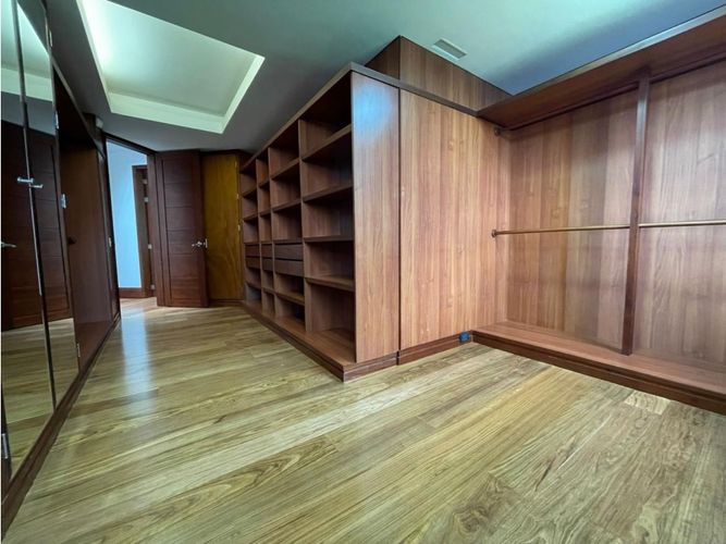 Casa de 3 alcobas en venta en Las Palmas, Envigado, 540 m² · foto 3 de 24