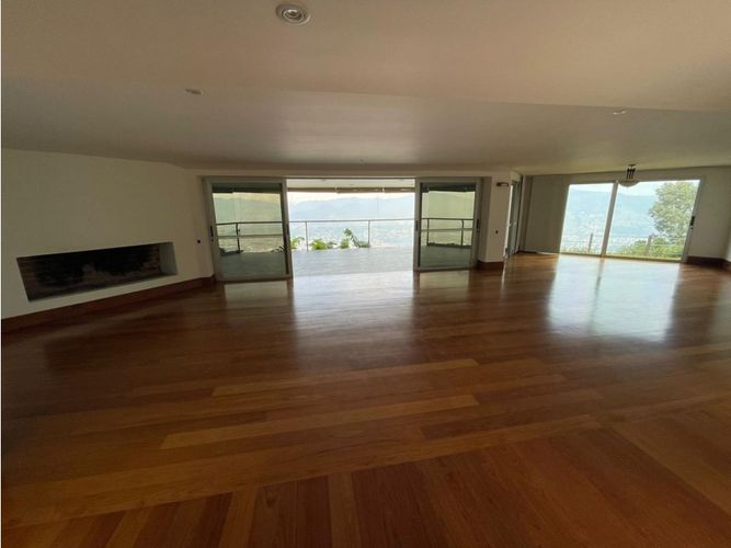 Casa de 3 alcobas en venta en Las Palmas, Envigado, 540 m² · foto 4 de 24
