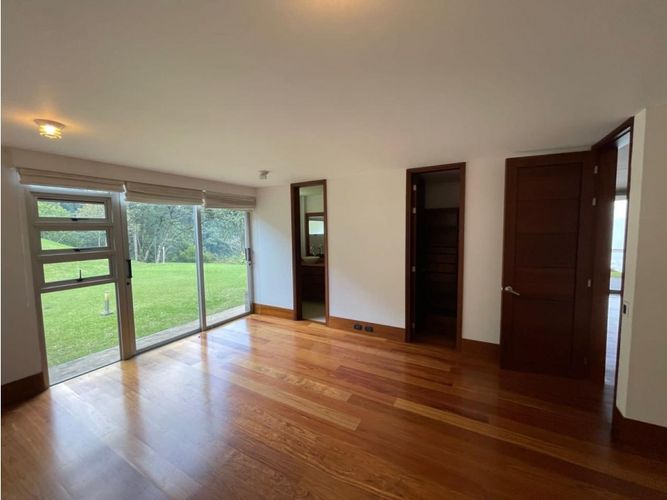 Casa de 3 alcobas en venta en Las Palmas, Envigado, 540 m² · foto 11 de 24