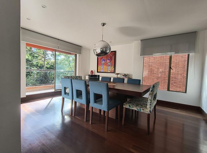 Apartamento de 3 alcobas en venta en El Virrey, Bogotá, 340 m² · foto 3 de 24