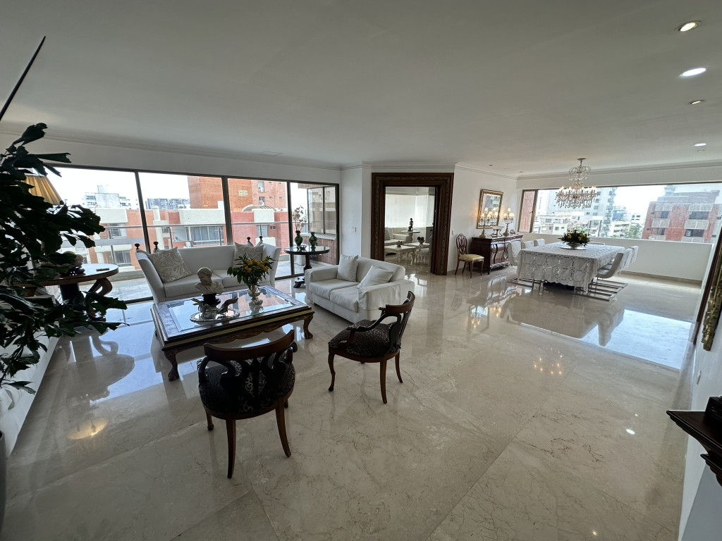 Apartamento en venta en Altos Del Limon, Barranquilla · foto 2 de 24