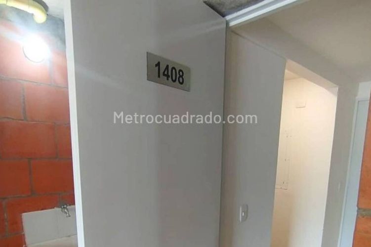 Apartamento de 2 alcobas en venta en Cr. Los Arroyuelos, Ibagué, 52 m² · foto 3 de 9