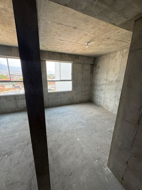 Apartamento en venta en Base Aerea, Cali · foto 8 de 13