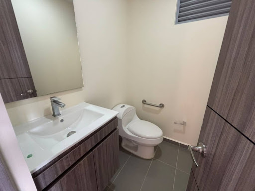 Apartamento en arriendo en Cumbres, Envigado · foto 22 de 23