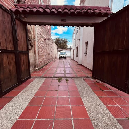 Casa de 4 alcobas en arriendo en La Felicidad, Bogotá, 500 m² · foto 9 de 16