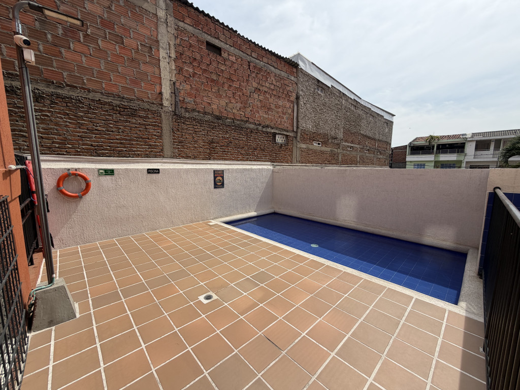 Apartamento en venta en Las Delicias, Cali · foto 3 de 24